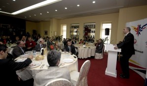 AmCham Business Luncheon with Minister of Economy Vladimir Kavaric Phd, November 9, 2011 (29)