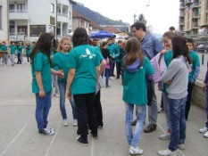 AmCham Clean and Green Dusan Korac Elementary School in Bijelo Polje, April 26, 2011  (36)