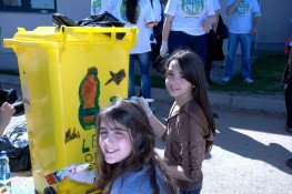 AmCham Clean and Green at the June 1st Elementary School in Podgorica, April 26, 2012 (1)