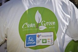 AmCham Clean and Green at the June 1st Elementary School in Podgorica, April 26, 2012 (8)