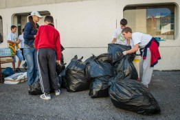 AmCham Clean and Green at the Radojica Perovic Elementary School October 11 (2)