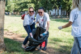 AmCham Clean and Green at the Radojica Perovic Elementary School October 11 (7)